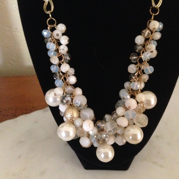 unknown Jewelry - Large bead Statement necklace